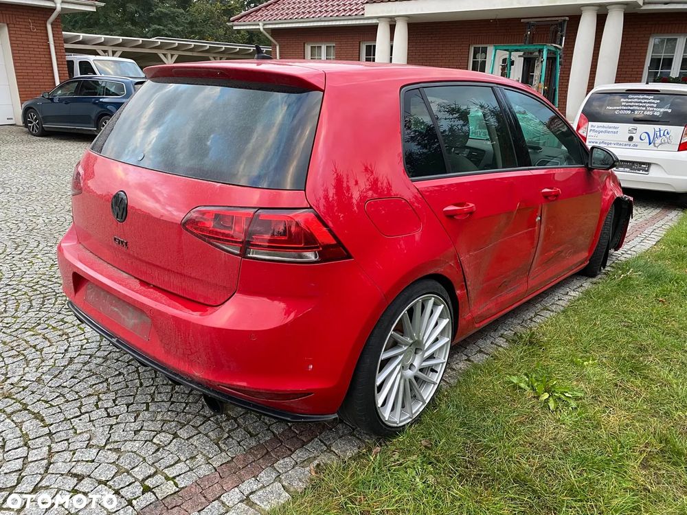 Volkswagen Golf 1.4 TSI BlueMotion Technology Allstar - 4