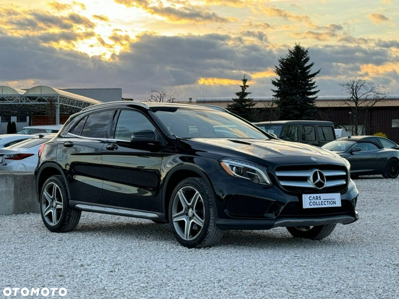 Mercedes-Benz GLA - 2