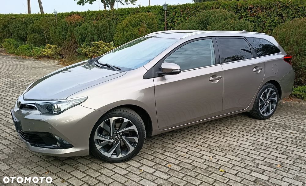 Toyota Auris - 9