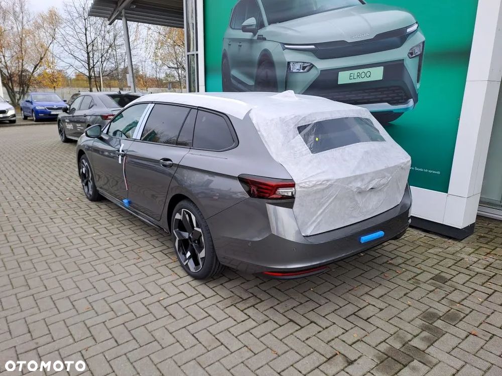 Skoda Superb 2.0 TDI SCR 4x4 Sportline DSG - 2