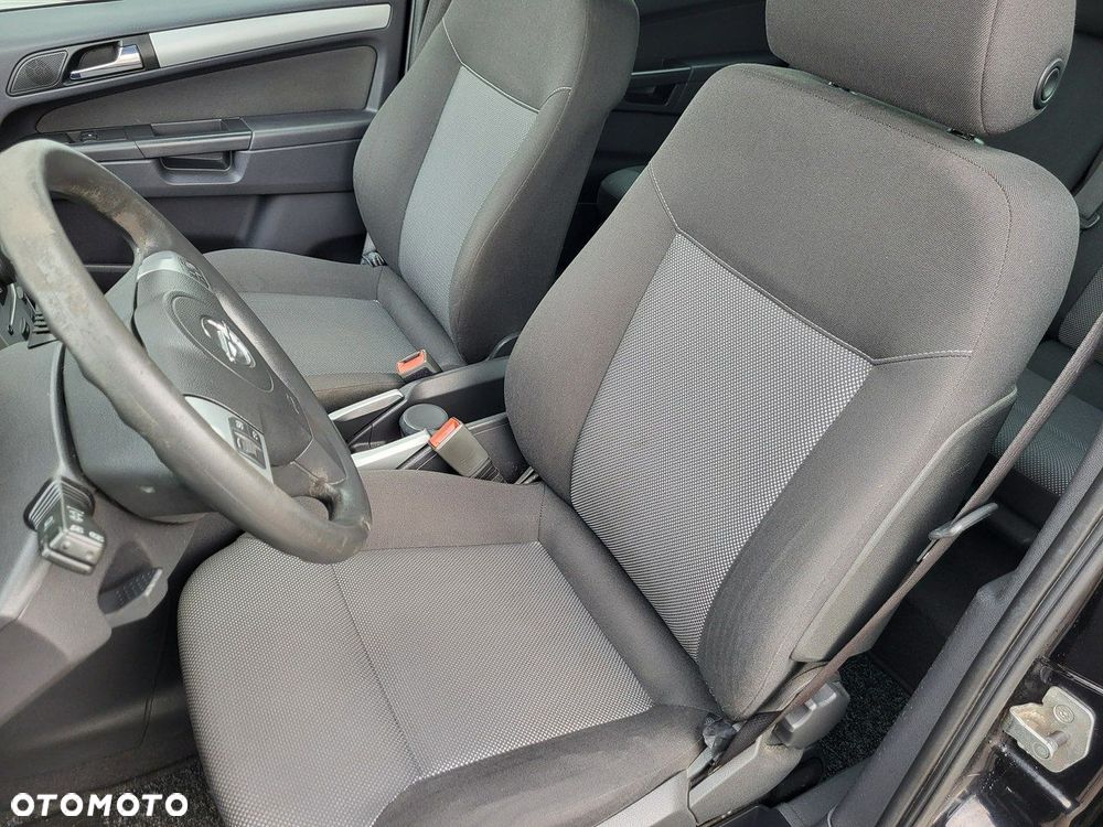 Opel Zafira - 19