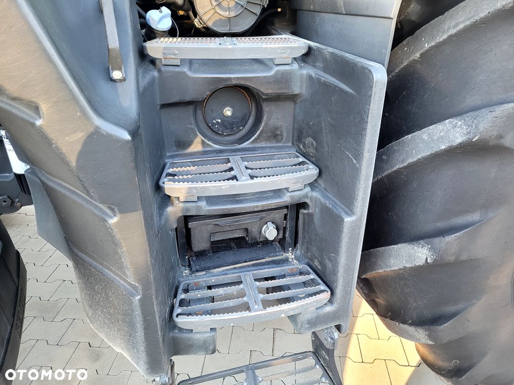 Fendt 824 VARIO Profi Plus SCR - 31