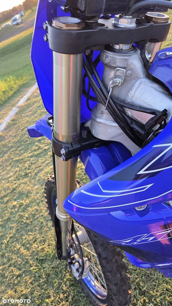 Yamaha YZ - 12
