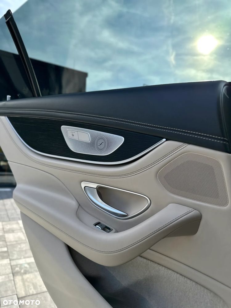 Mercedes-Benz AMG GT - 22