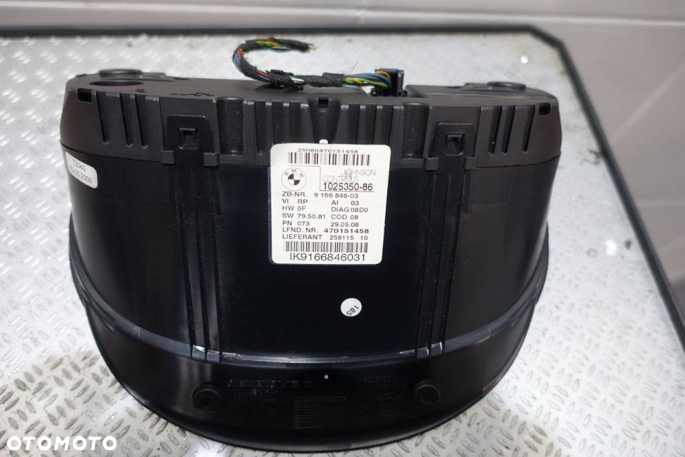 BMW E90 e91 1025350-86 LICZNIK ZEGARY EUROPA - 2