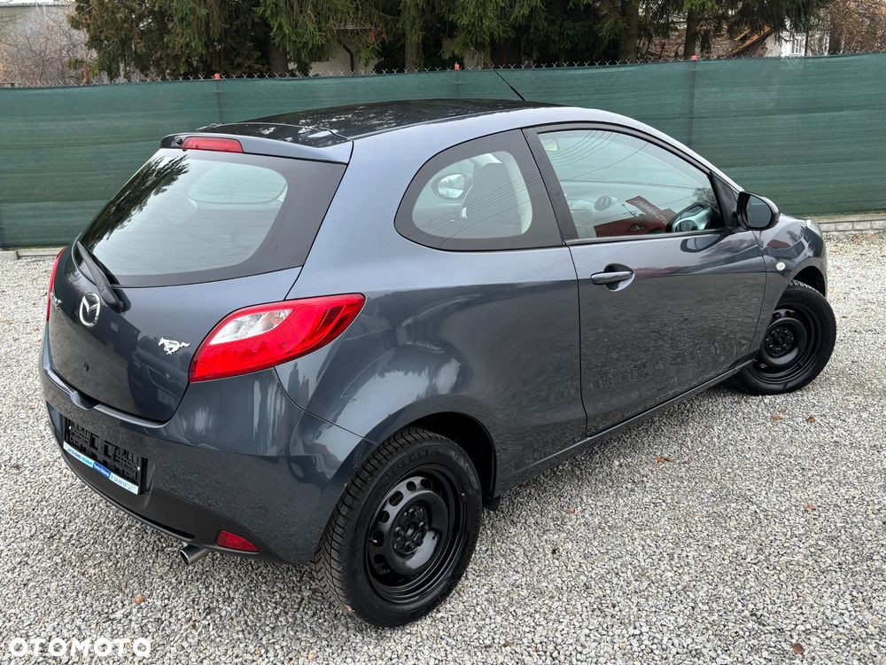 Mazda 2 - 16