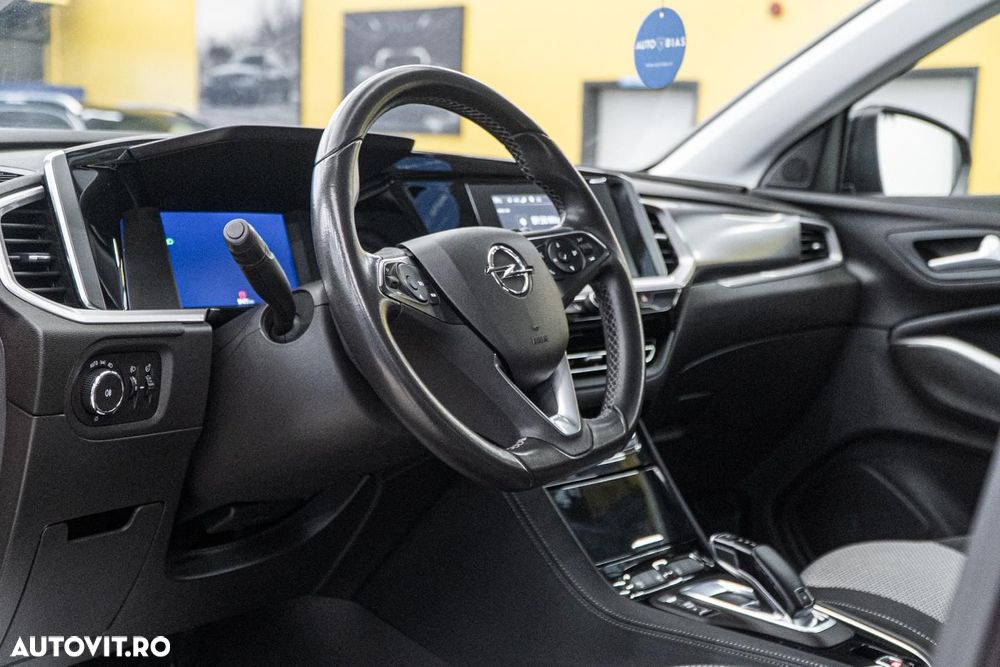 Opel Grandland X 1.2 Turbo START/STOP AT8 Business Edition - 5