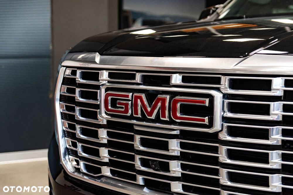 GMC Yukon - 8