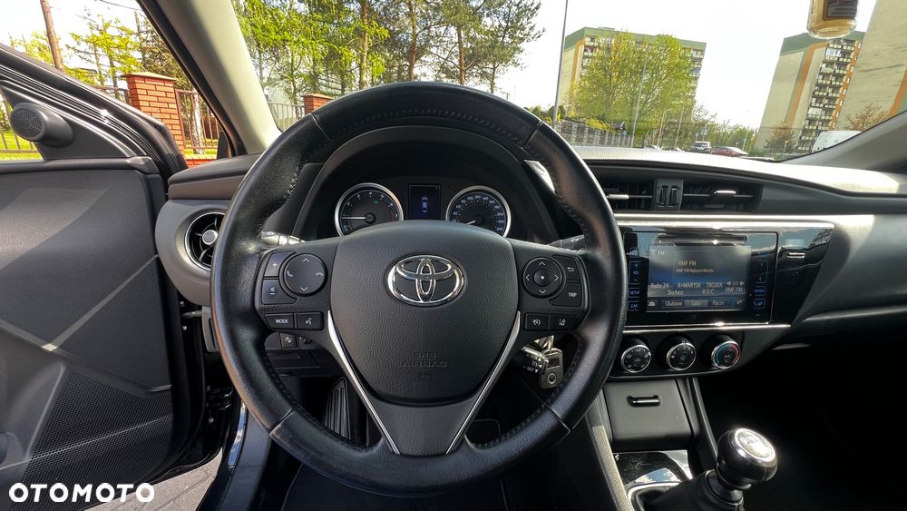 Toyota Corolla 1.6 Active - 13
