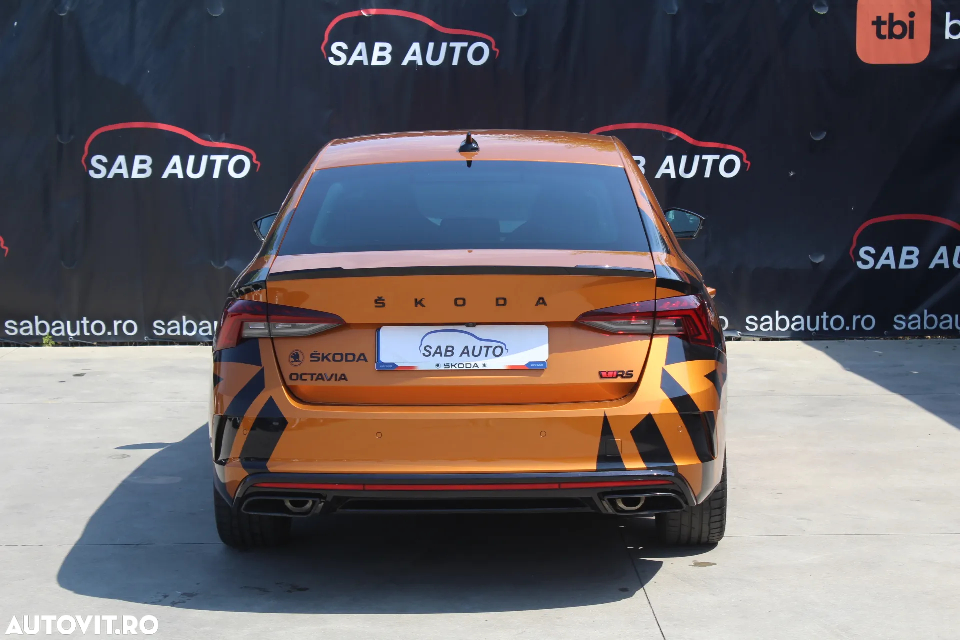 Skoda Octavia 2.0 TSI DSG RS - 20