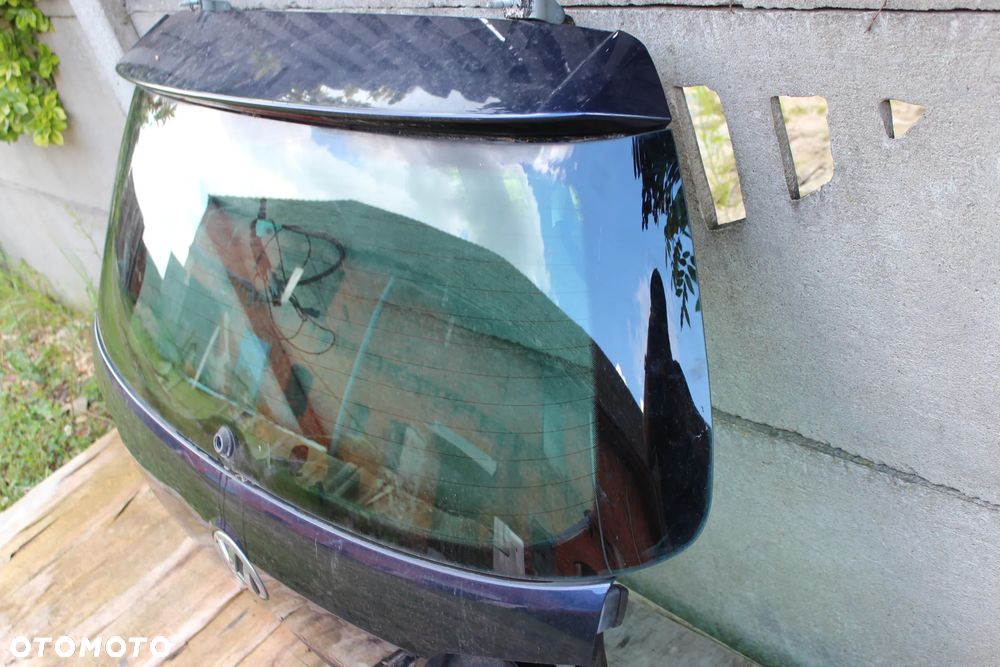 SZYBA TYLNEJ KLAPY VW PASSAT B7 KOMBI 2010 - 8