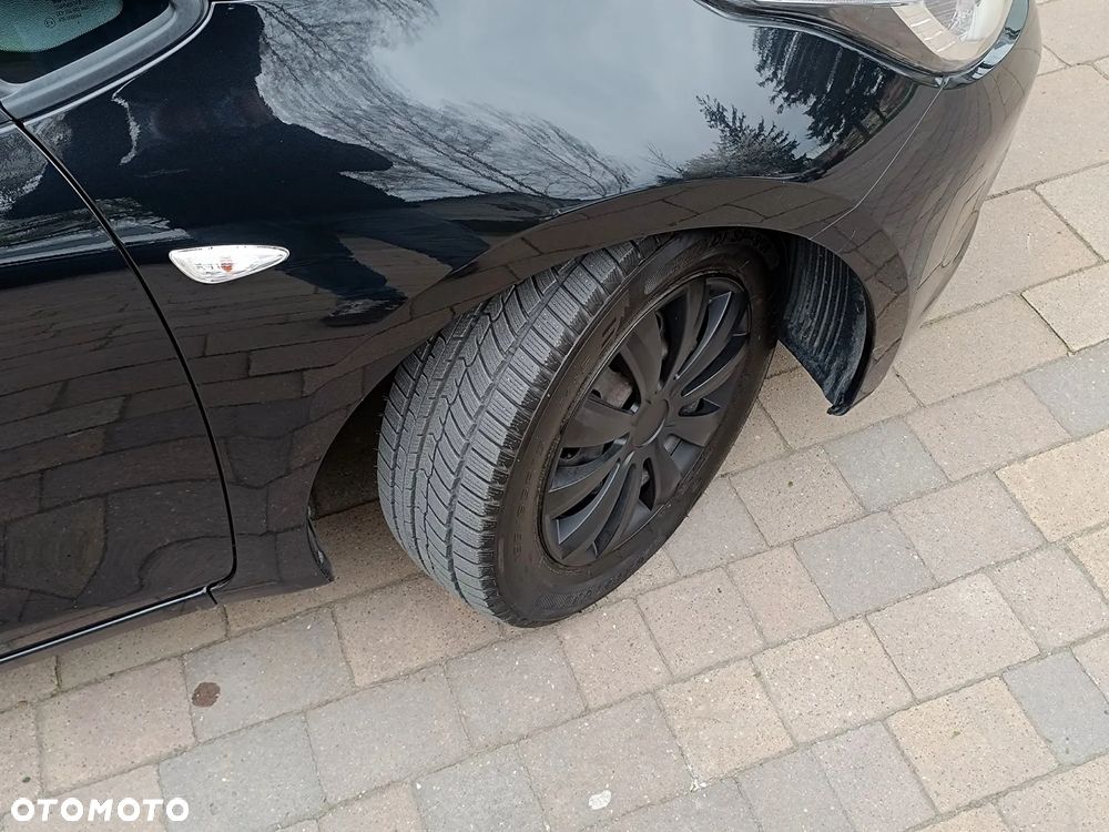 Kia Ceed 1.4 CVVT - 24