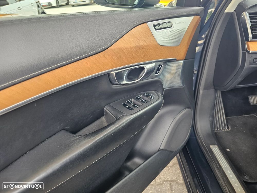 Volvo XC 90 T8 AWD Twin Engine Geartronic Inscription - 4