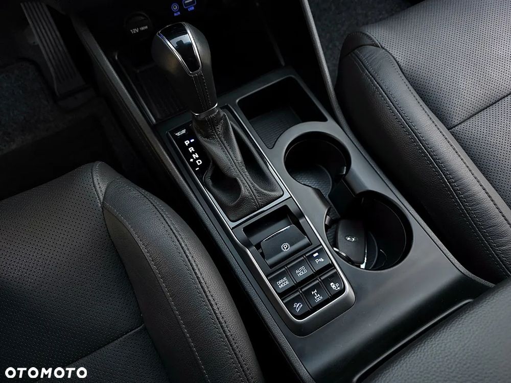 Hyundai Tucson 2.0 CRDI 4WD Automatik Premium - 34