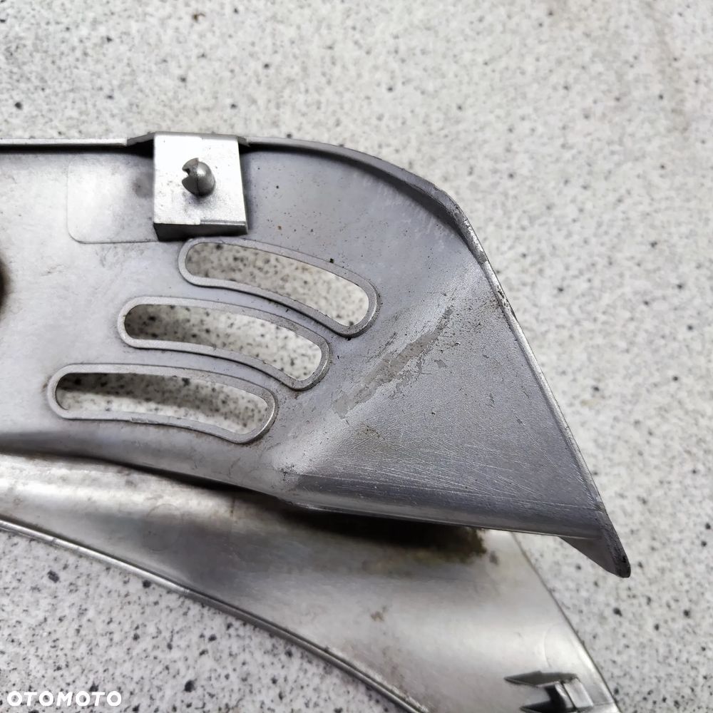 Owiewka, osłona, bok, boczek Piaggio Vespa ET4 - 9