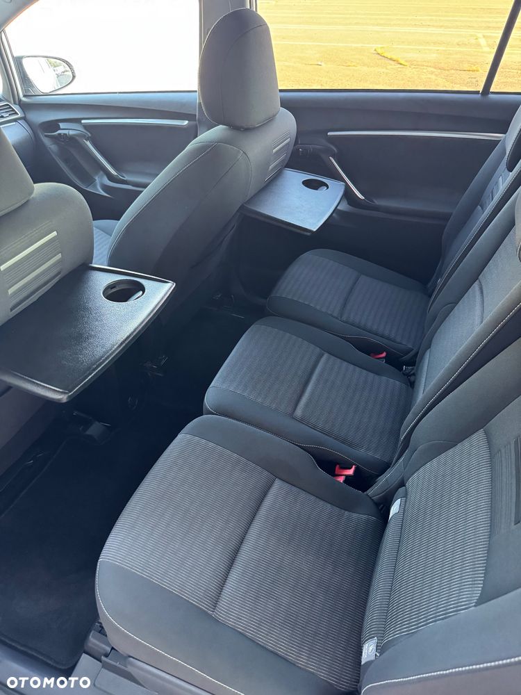 Toyota Verso 1.8 Sol plus NAVI 7os - 19