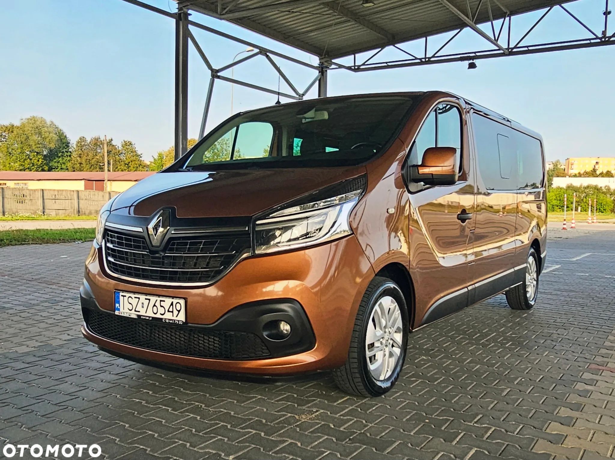 Renault Trafic Grand SpaceClass 2.0 dCi - 1