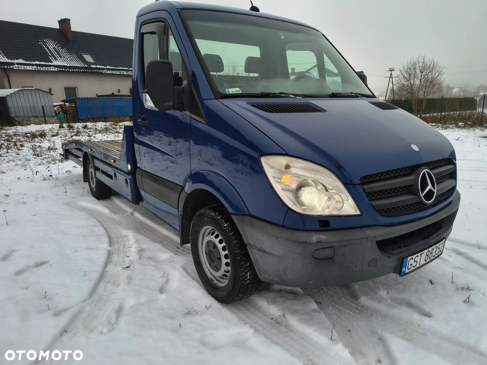 Mercedes-Benz Sprinter - 2