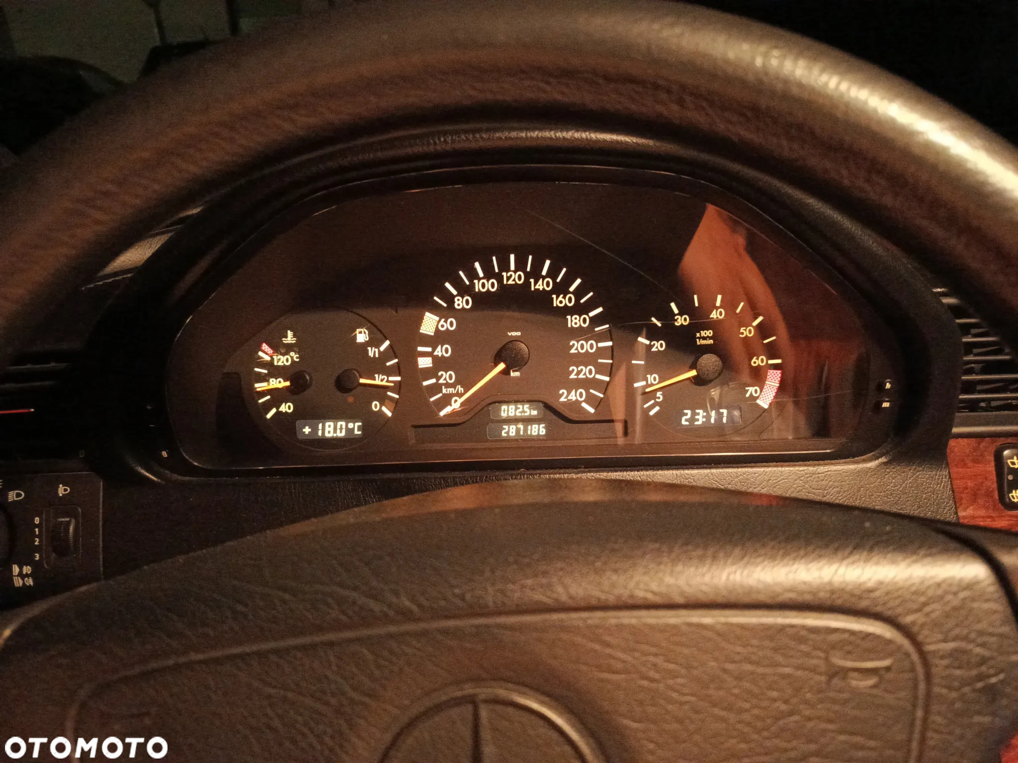 Mercedes-Benz Klasa C 180 Classic - 29