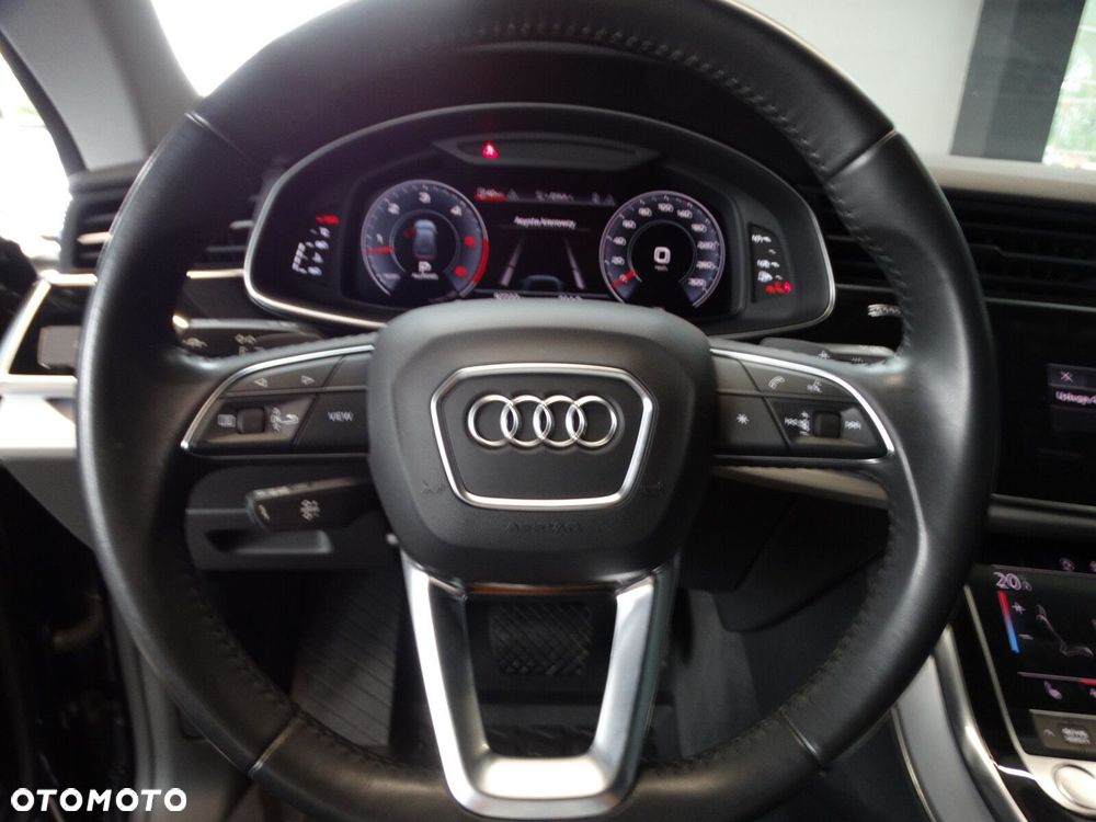 Audi Q8 - 13