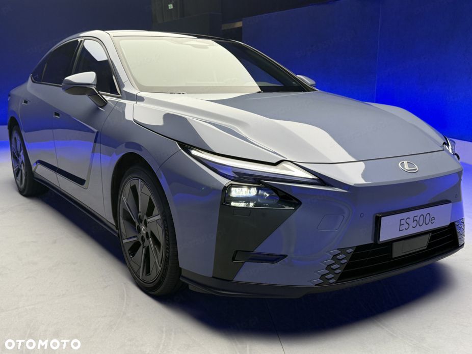 Lexus ES - 3