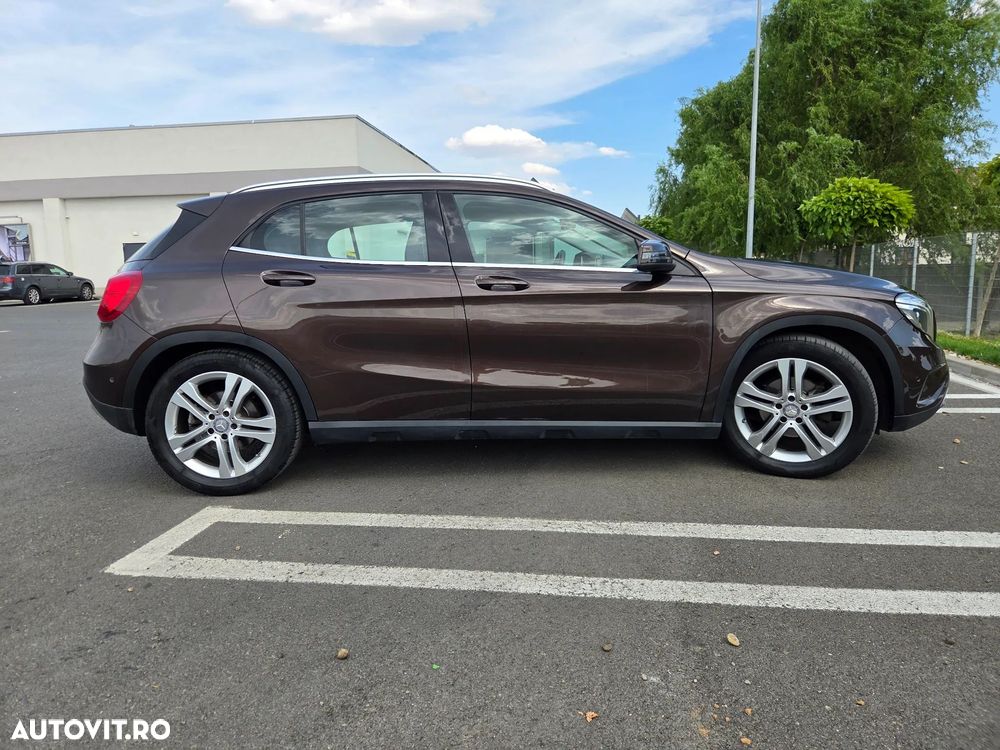 Mercedes-Benz GLA - 4
