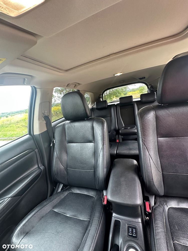 Mitsubishi Outlander 2.0 Instyle Navi 4WD CVT - 16