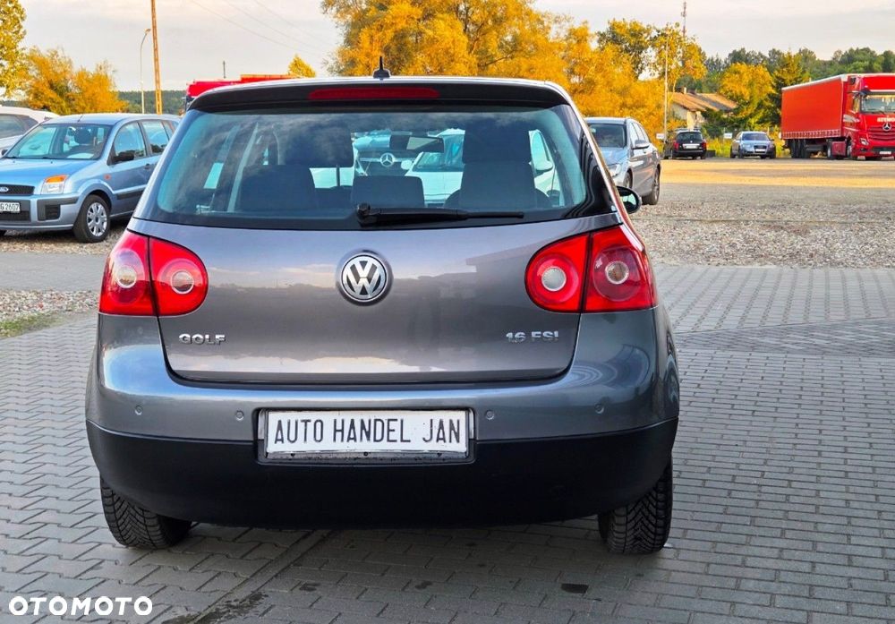 Volkswagen Golf 2004