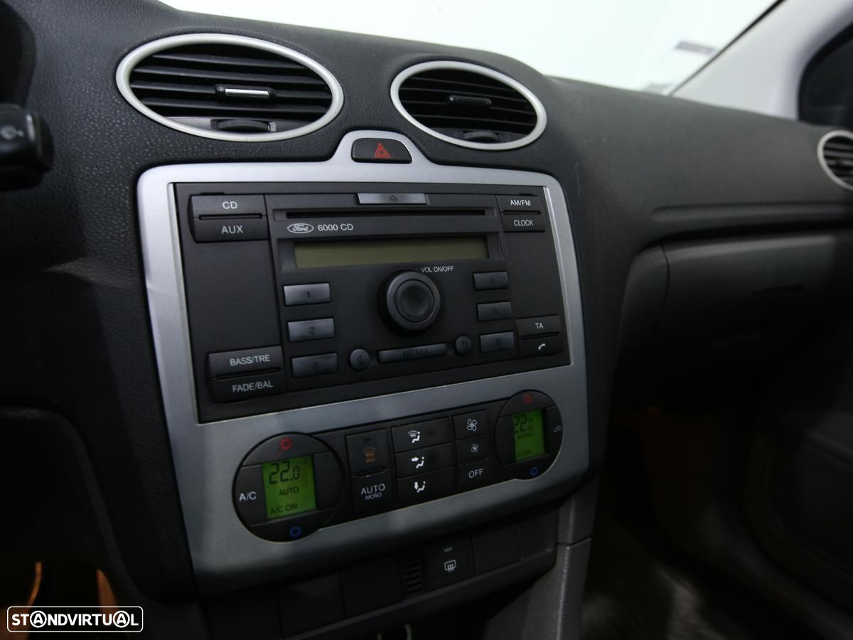 Ford Focus 1.8 TDCi Ambiente - 12