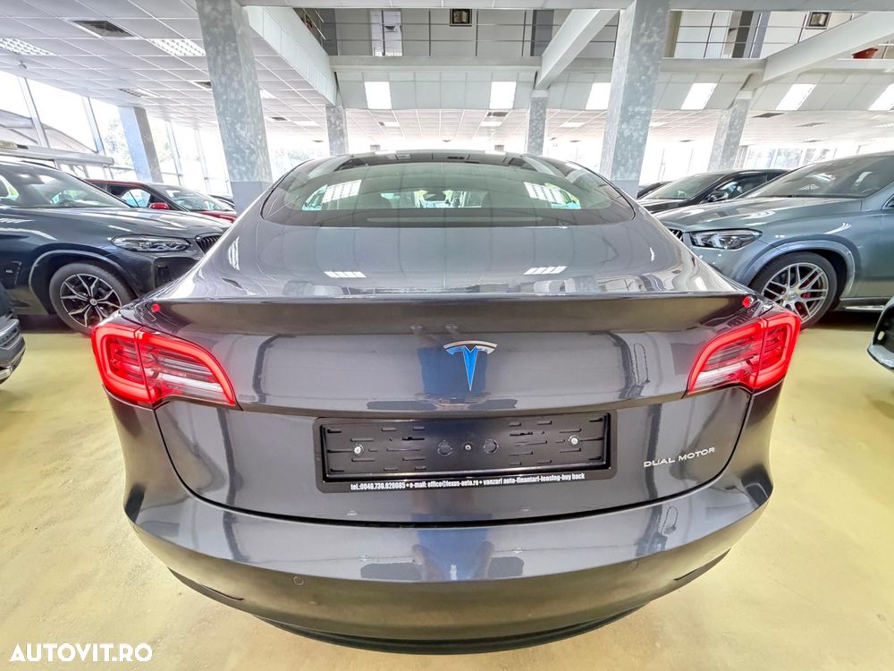 Tesla Model 3 Langstreckenbatterie Allradantrieb Dual Motor - 10