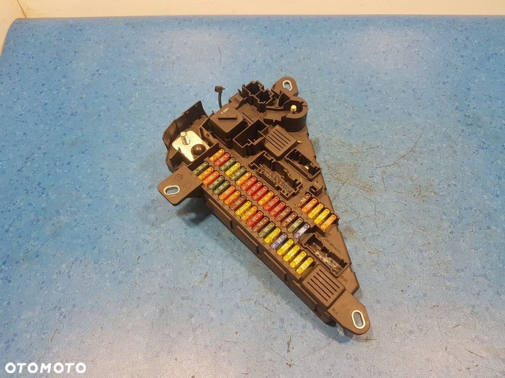 BMW 6 E63 3.0 638i SKRZYNKA BEZPIECZNIKÓW 6906618 - 3