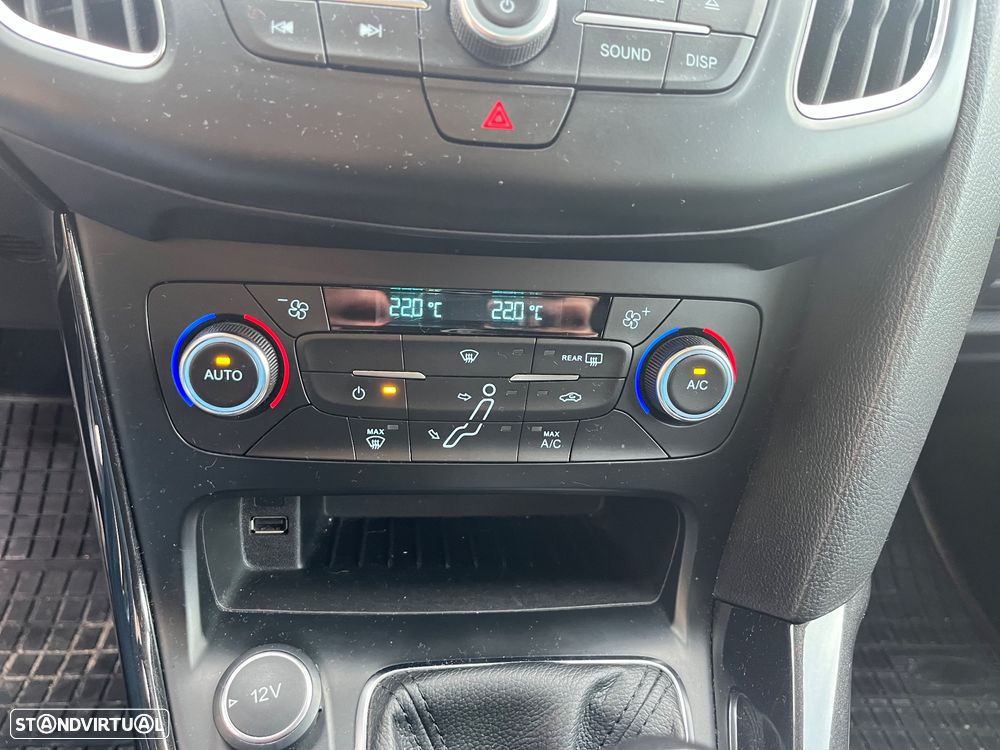 Ford Focus SW 1.0 EcoBoost Titanium - 15