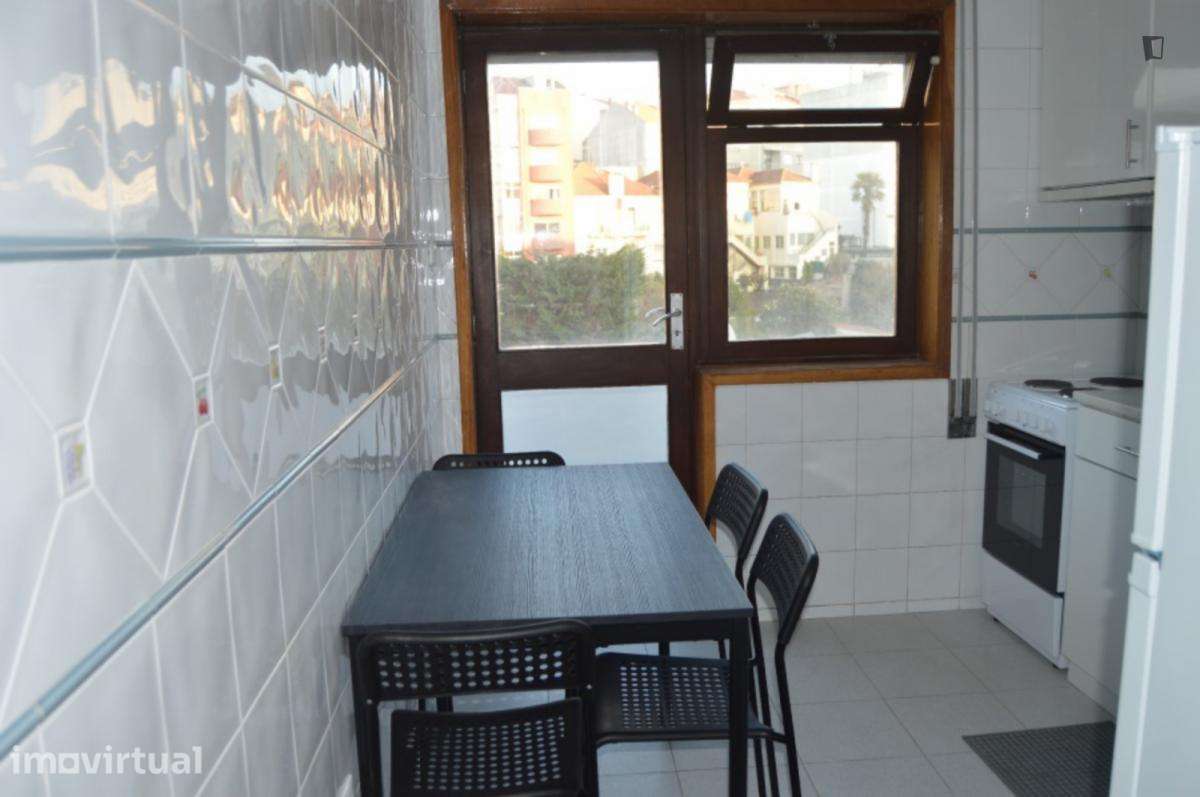 Quarto - localizado em Paranhos Porto - Grande imagem: 4/15