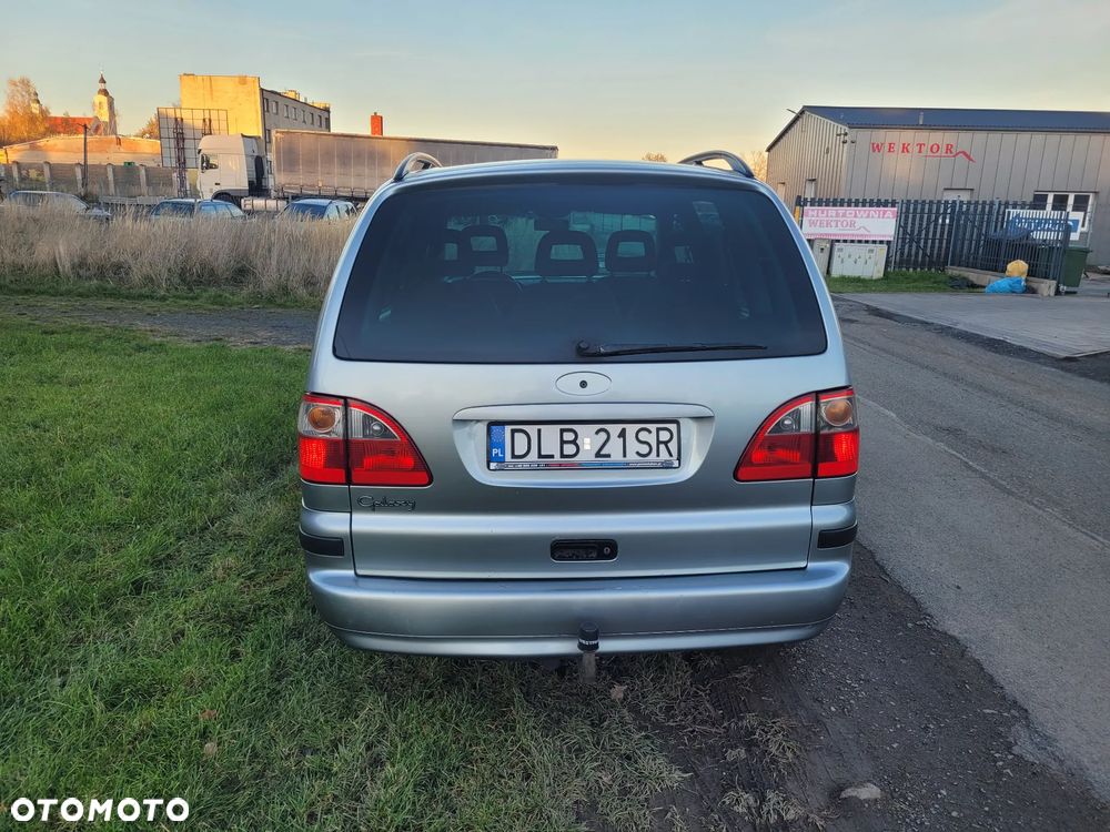 Ford Galaxy 1.9 TDI Ghia - 3