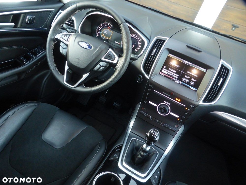 Ford Galaxy 2.0 TDCi Titanium - 24