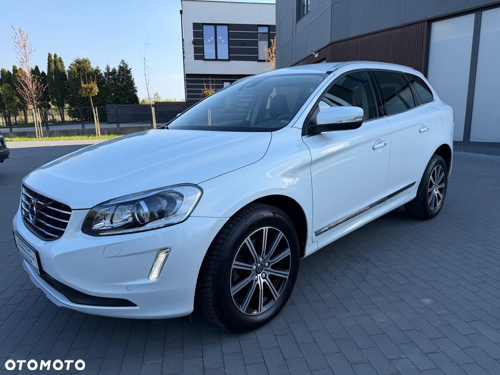 Volvo XC 60 D5 AWD Geartronic Summum - 1
