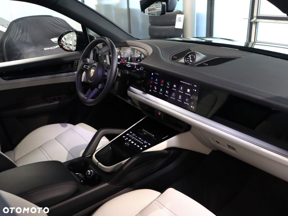 Porsche Cayenne E-Hybrid PHEV - 17