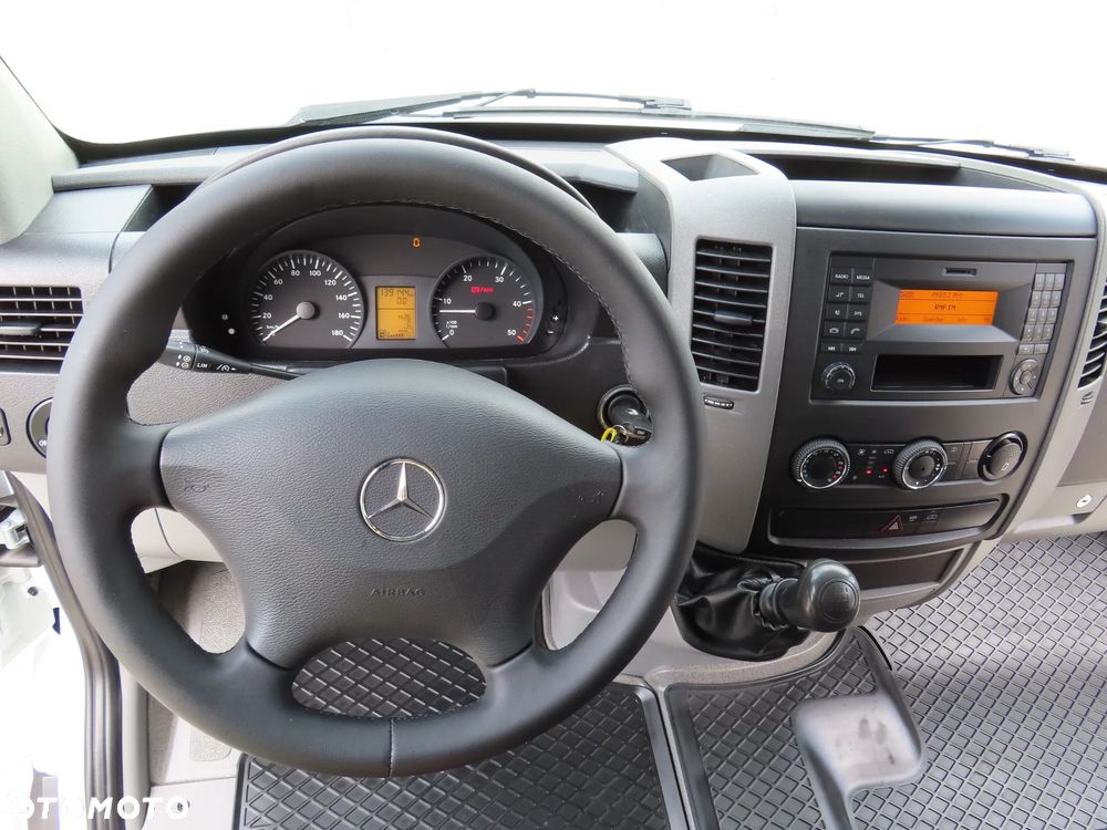Mercedes-Benz Sprinter 519 CDI V6 3.0 CDI 190 KM FIRANA X 2, Dach Suwany Skrzynia 4880 mm Dł. 10 E.Palet 2450 mm Wysokość Duża Skrzynia Na Narzędzia JEGGER Koła Bliźniacze WZMACNIANY DMC 3,5 T, Kat. Prawa Jazdy B, HAK 2000 Kg, Stan Samochodu Wizualny I Techniczny Jak NOWY Dostępny Gotowy Do Pracy UNIKAT - 37