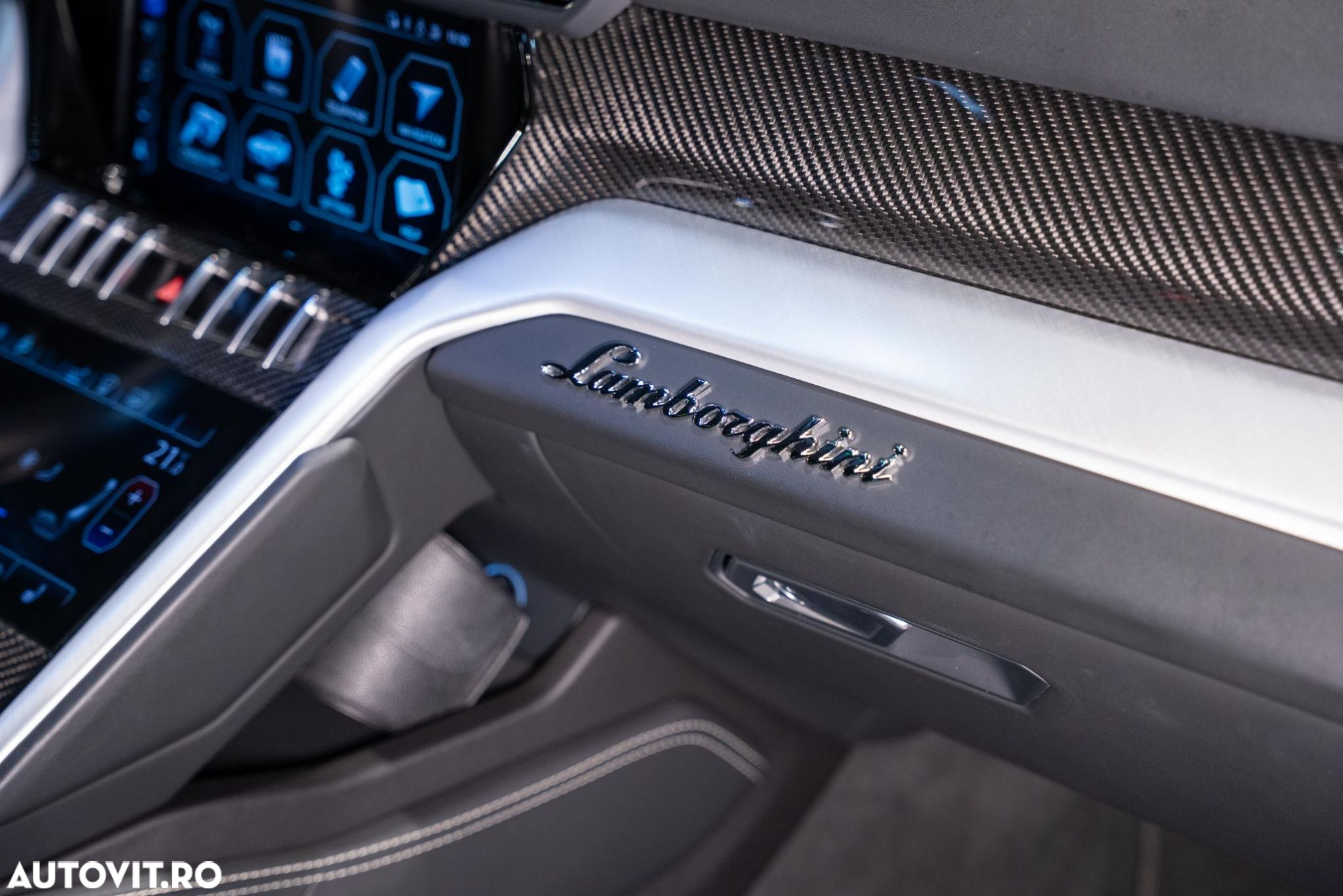 Lamborghini URUS - 22