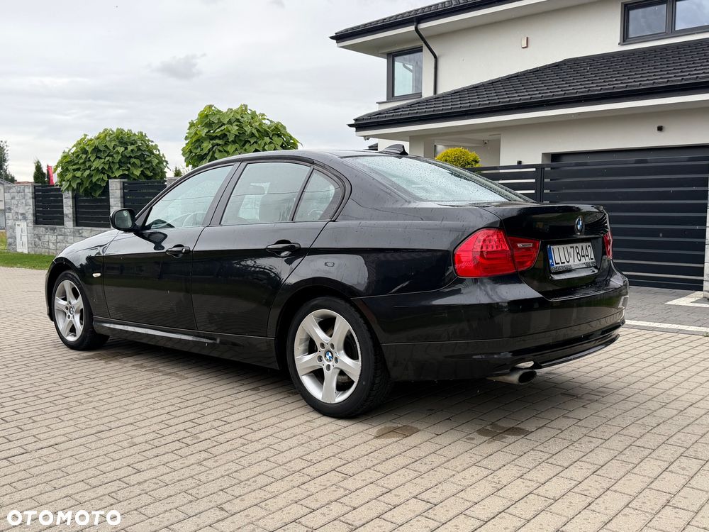 BMW Seria 3 318d DPF Edition Sport - 5