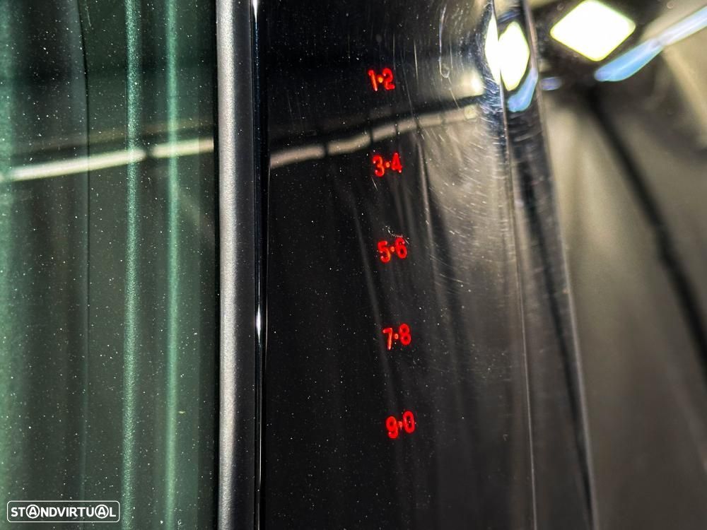 Ford Mustang Mach-E Standard - 19