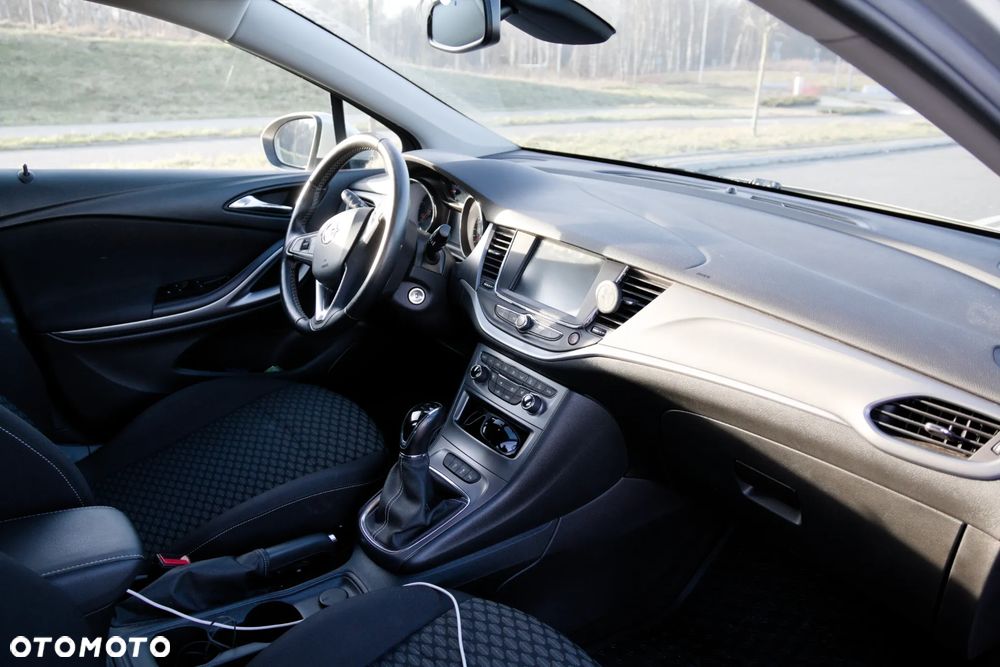 Opel Astra 1.6 CDTI Enjoy S&S - 11