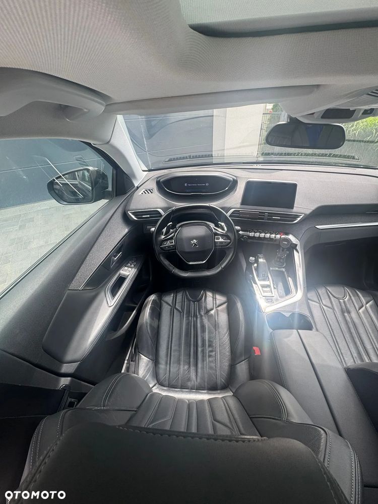 Peugeot 3008 1.5 BlueHDi Allure S&S EAT8 - 8