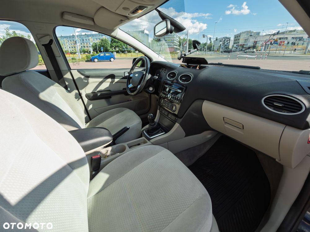 Ford Focus - 10