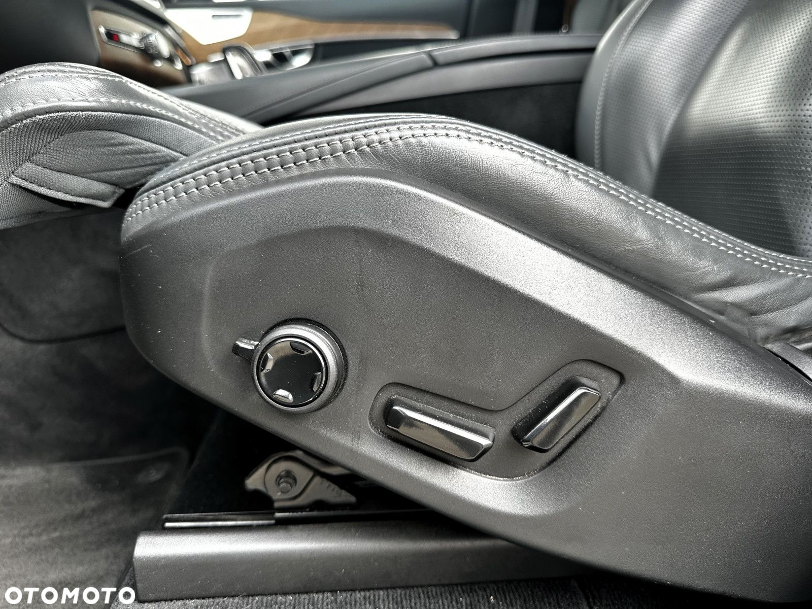 Volvo XC 90 - 24