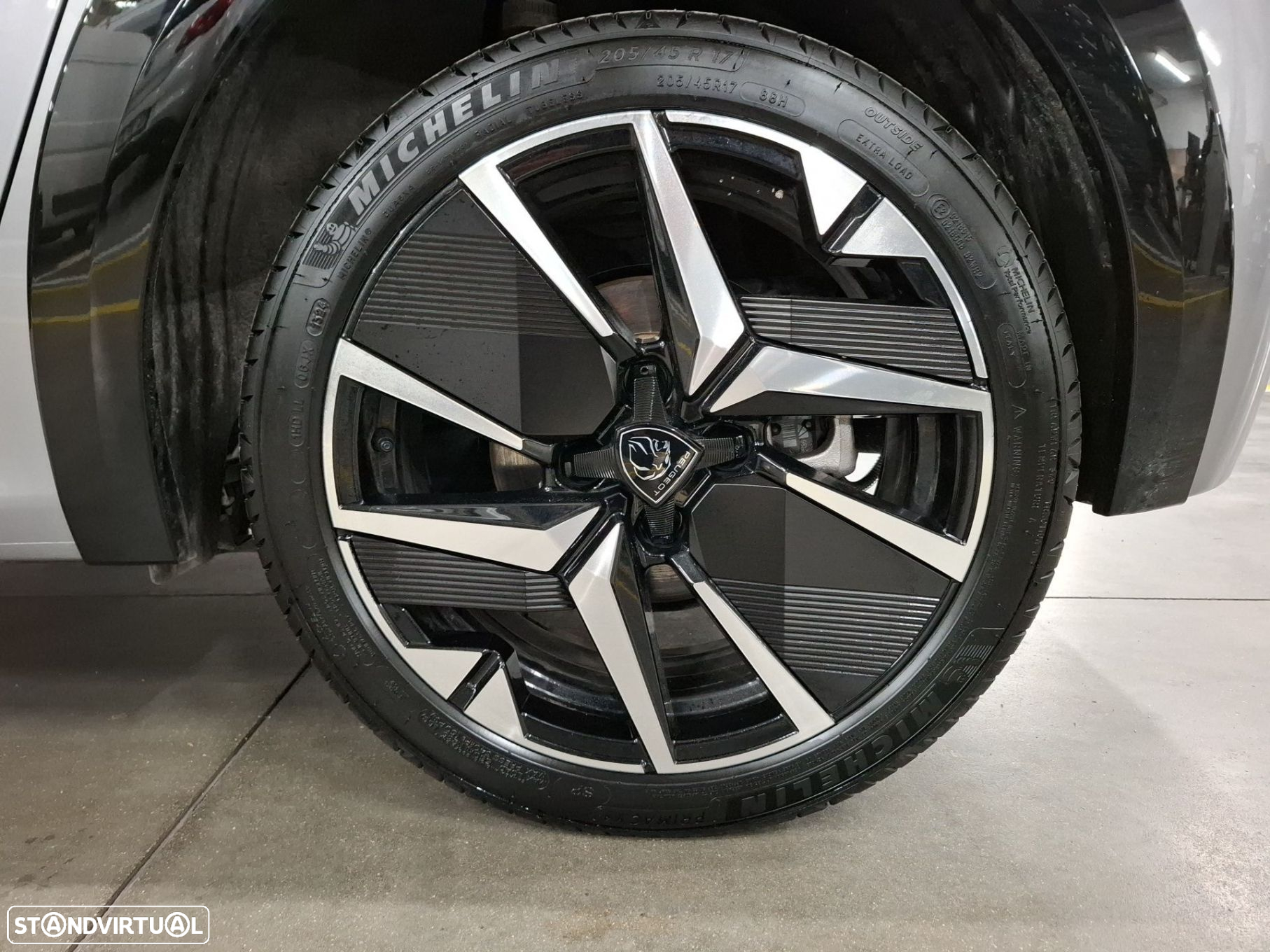 Peugeot e-208 50 kWh GT - 27
