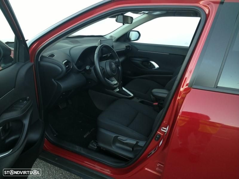 Toyota Yaris Cross 1.5 HDF Comfort Plus - 14