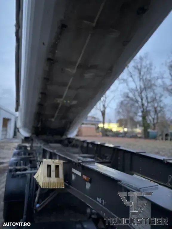 Schmitz Cargobull SKI 24 - 8