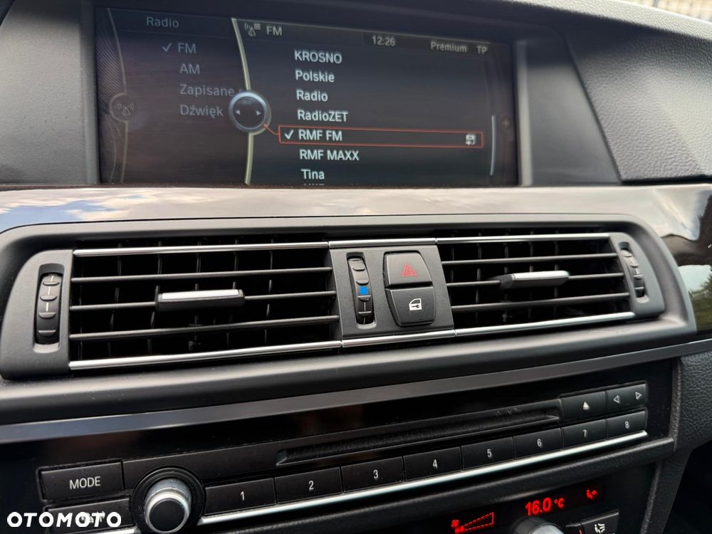 BMW Seria 5 520d - 29