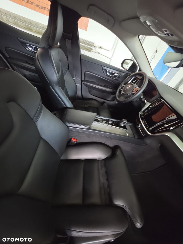 Volvo S60 B4 B DKG Plus Dark - 6